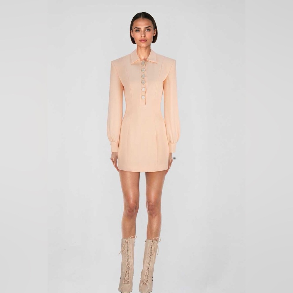 NWT Atoir Goldie Mini Dress in Peach with Statement Ivory Buttons. Size US 4.